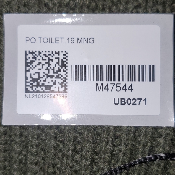 Authentic New Louis Vuitton Toiletry 19/Crossbody - Picture 13 of 16